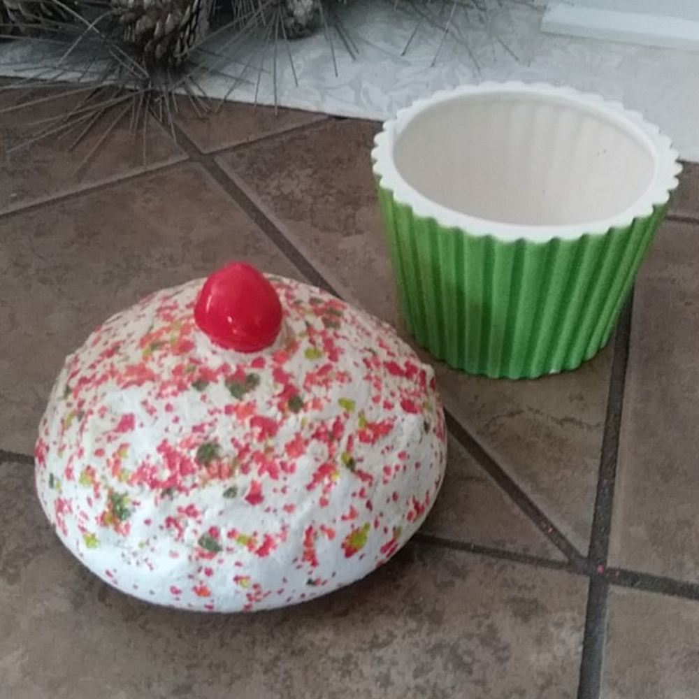 Ceramic cupcake - Picture 2 of 7
